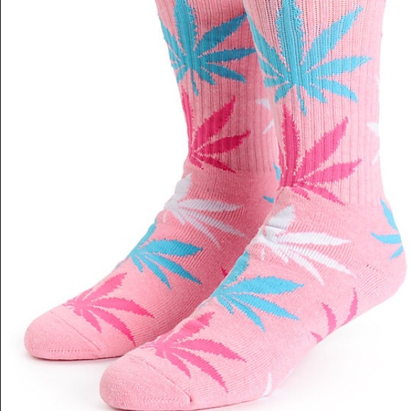 HUF Accessories - 4/$25! Huf Plantlife Pastel Pink Blue Crew Socks